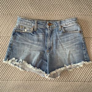 Frayed jean shorts